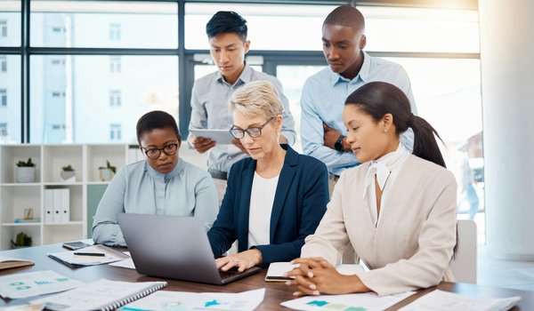 Plongez dans le merchandising arcane x league of legends